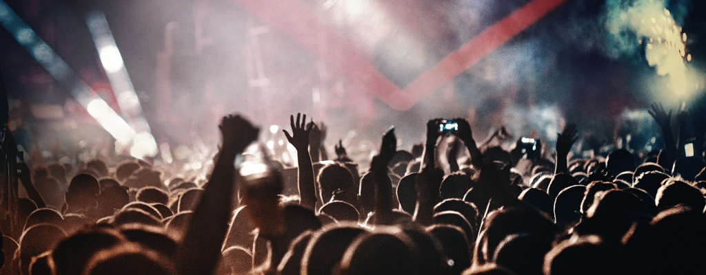 pessoas em um festival de rock